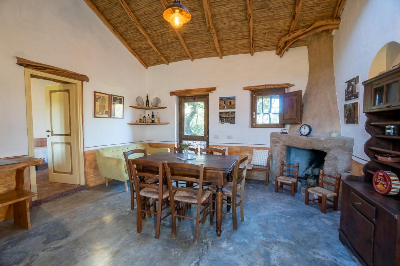 Le Case Di Mara - Appartamenti Tipici "Stazzo Giovannareddu" ปอร์โตซานเปาโล ภายนอก รูปภาพ